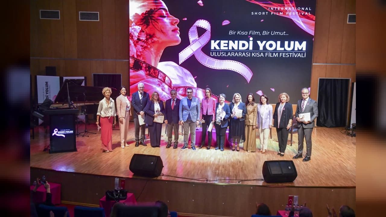 Ankara'da Kendi Yolum Kısa Film Festivali ile meme kanserinde erken tanı vurgusu