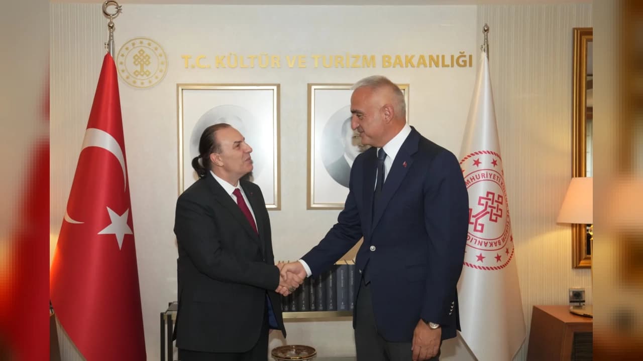 Bakan Ersoy'dan DOB'un Yeni Genel Müdürü Can Atilla'ya Tebrik