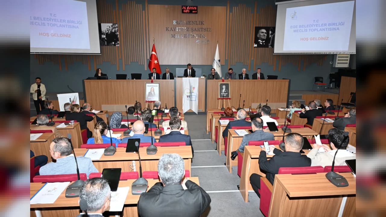 Ege Belediyeler Birliği 2027 bütçesini İzmir'de görüştü