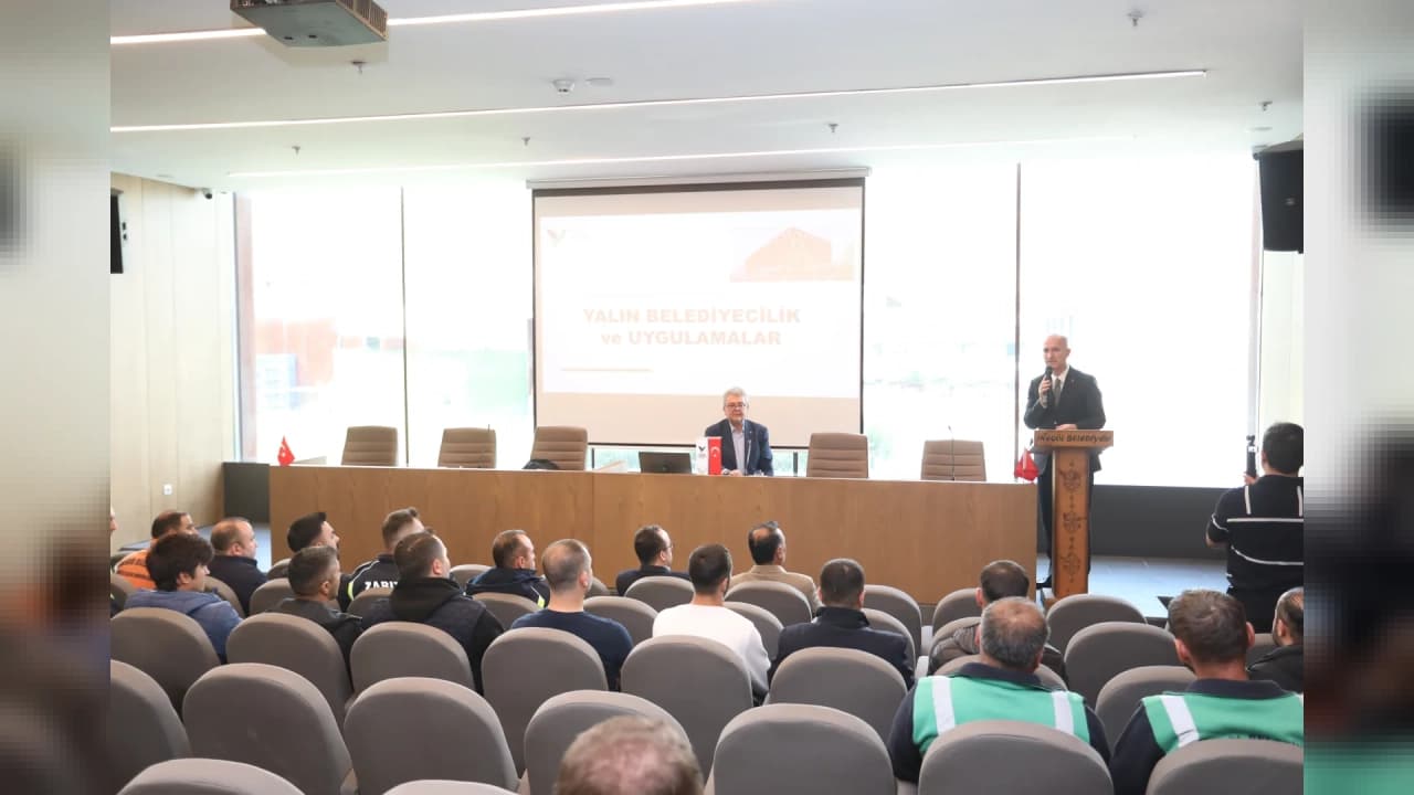 İnegöl Belediyesi 122 Personele Yalın Temelleri Eğitimi Verdi