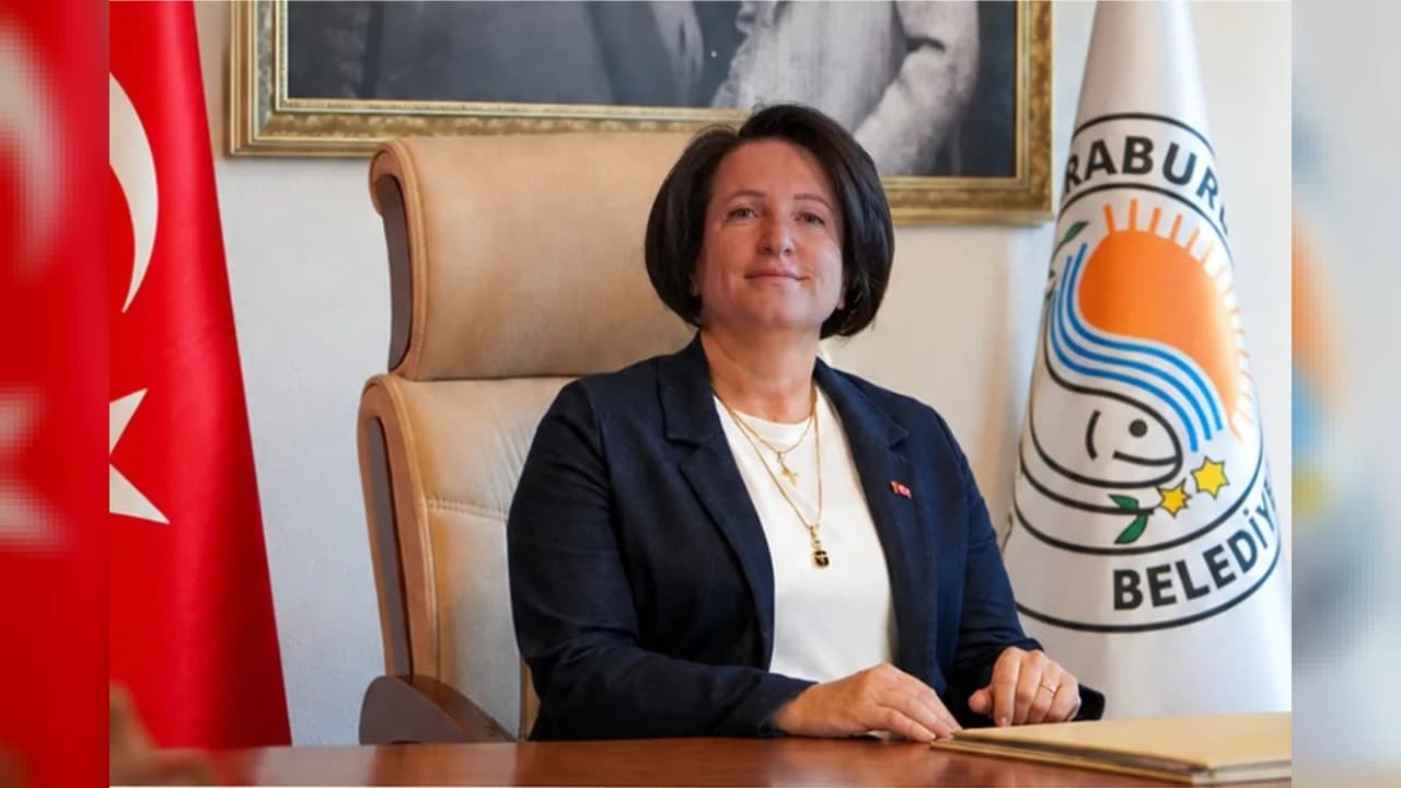 Karaburun Belediye Başkanı İlkay Girgin Erdoğan Yeni Parti'den istifa etti