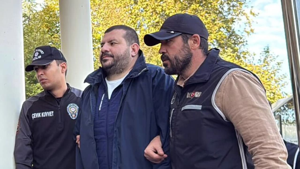 MİLAS BELEDİYE BAŞKANI FEVZİ TOPUZ TUTUKLANMASININ ARDINDAN GÖREVDEN UZAKLAŞTIRILDI
