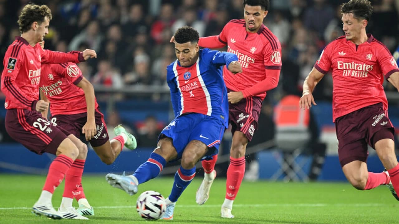PSG, Lyon'u 2-2'lik skorla geçerek puanını 17'ye yükseltti mu? Yok PSG 2-0 yendi