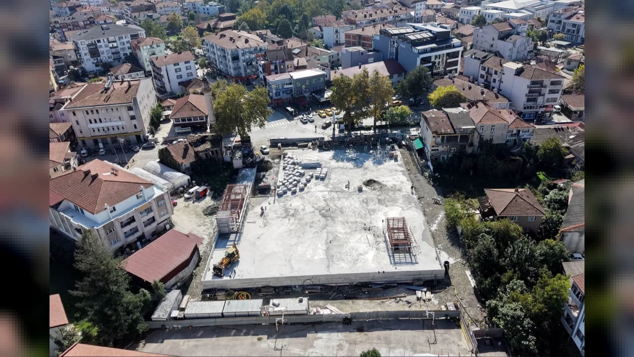 Sapanca Meydan ve Yeraltı Otoparkı Projesinde Sona Yaklaşıldı