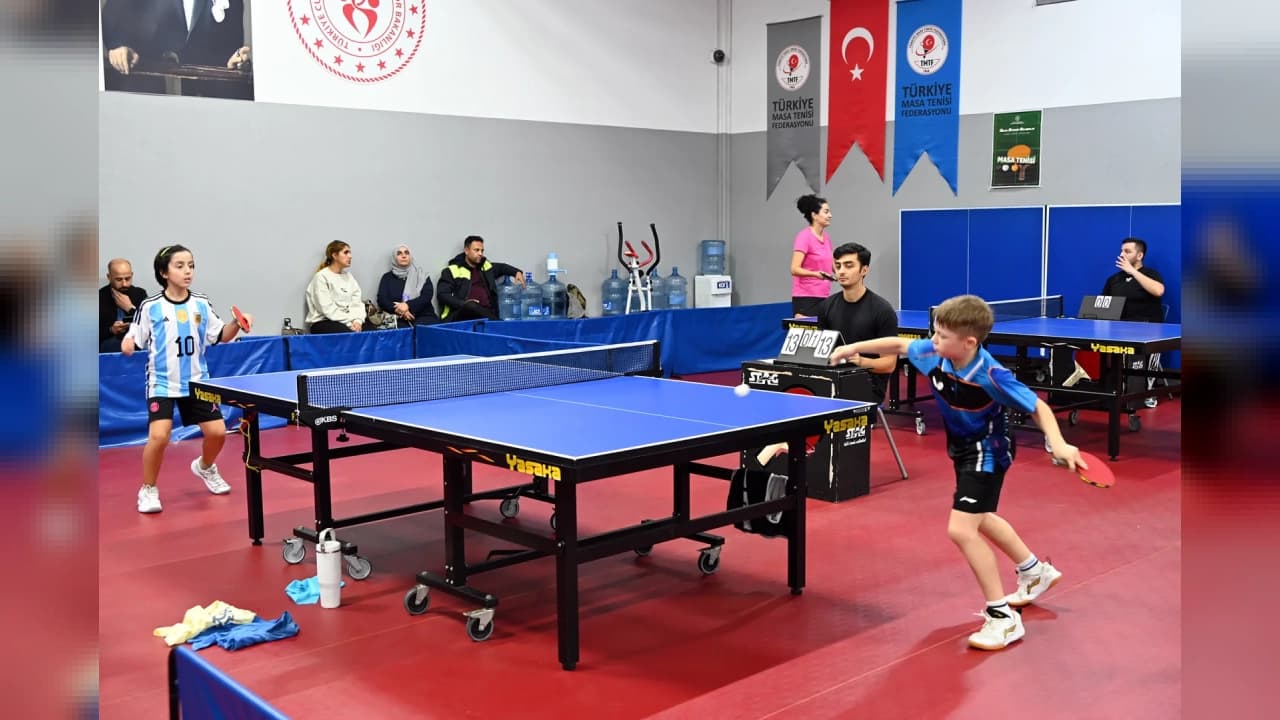 Yalova'da Cumhuriyet Bayramı Masa Tenisi Turnuvası Sona Erdi