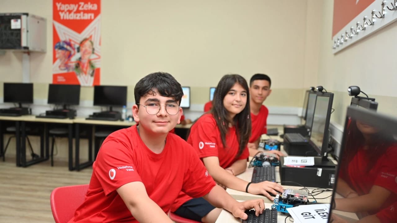 Lise Öğrencileri İçin Yapay Zekâ Girişimcilik Programı Başlıyor