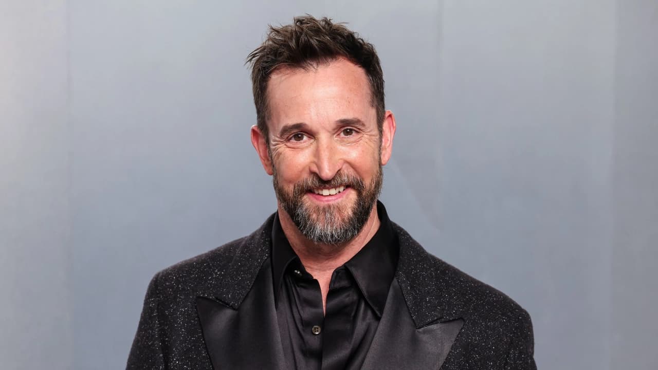 Noah Wyle 2026 yılının en seksi erkeği seçildi