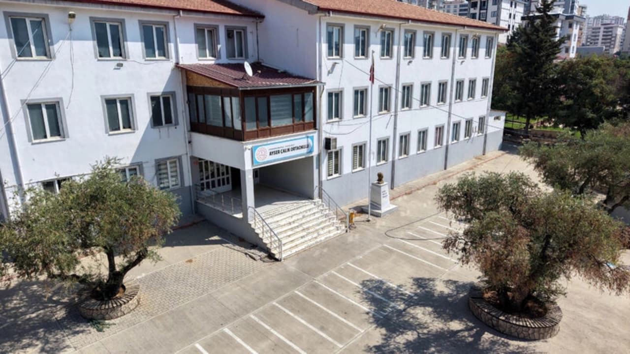 Okul saldırısında müdür ve üç personele soruşturma izni