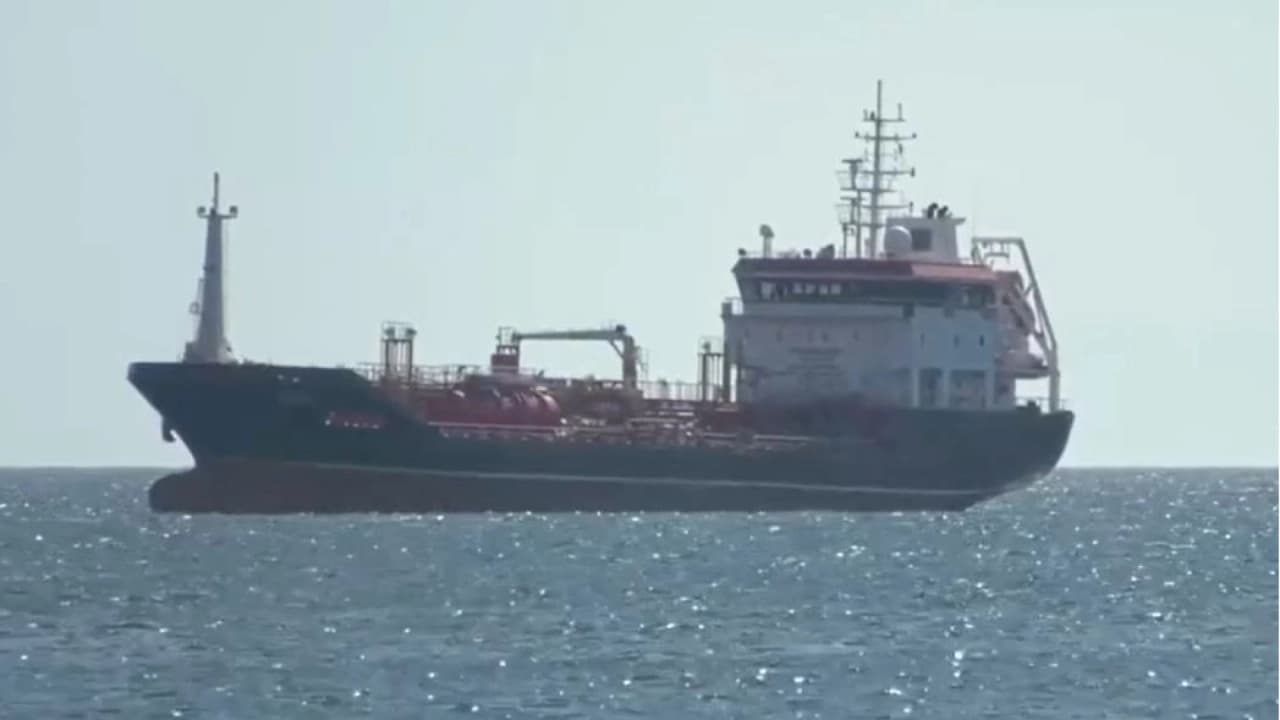 Silivri'de batan gemiyi arama çalışmalarında bir ceset bulundu