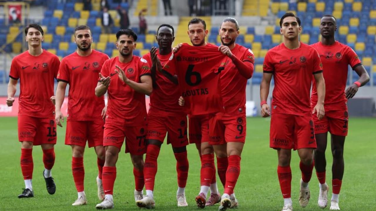 Gençlerbirliği, Karaköprü Belediyespor'u 5 golle geçti