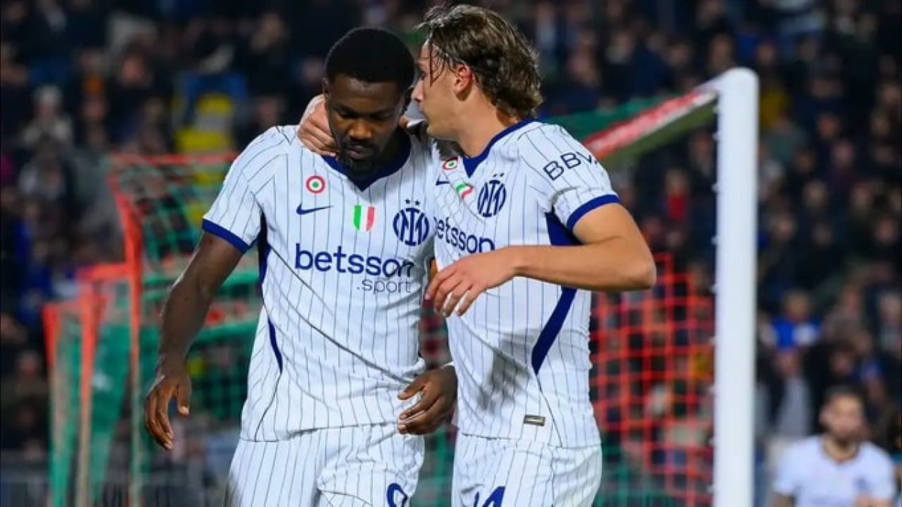 Inter, Venezia deplasmanında kendi kalelerine atılan gollerle kazandı