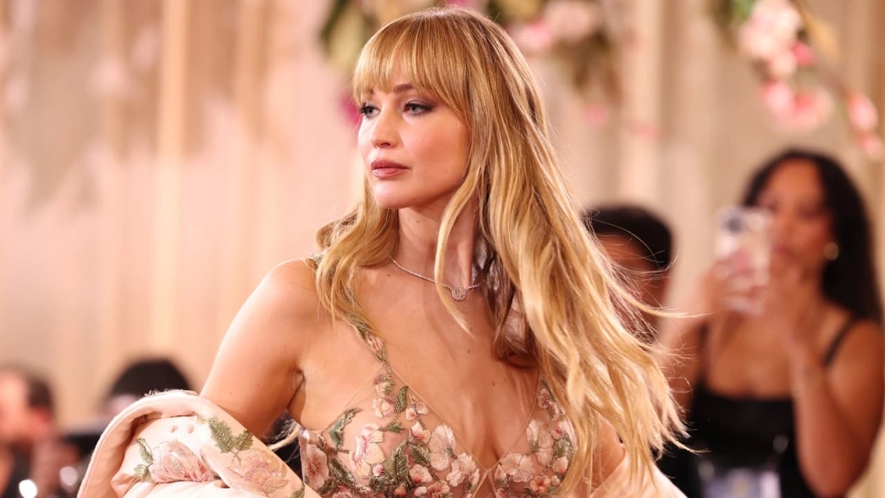 Jennifer Lawrence ikinci çocuktan sonra estetik yaptırdığını açıkladı