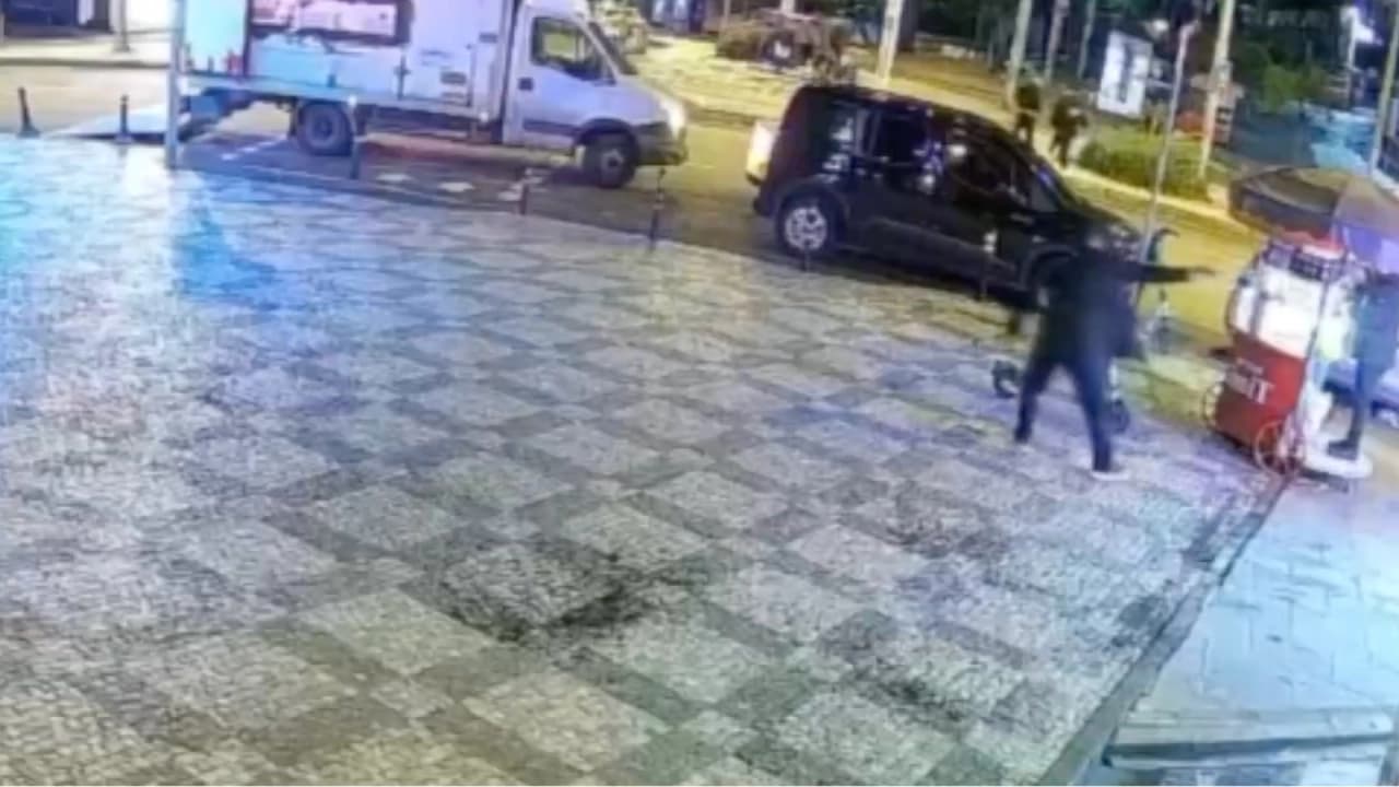 Kadıköy'de döviz bürosuna saldırı: 5 şüpheli tutuklandı