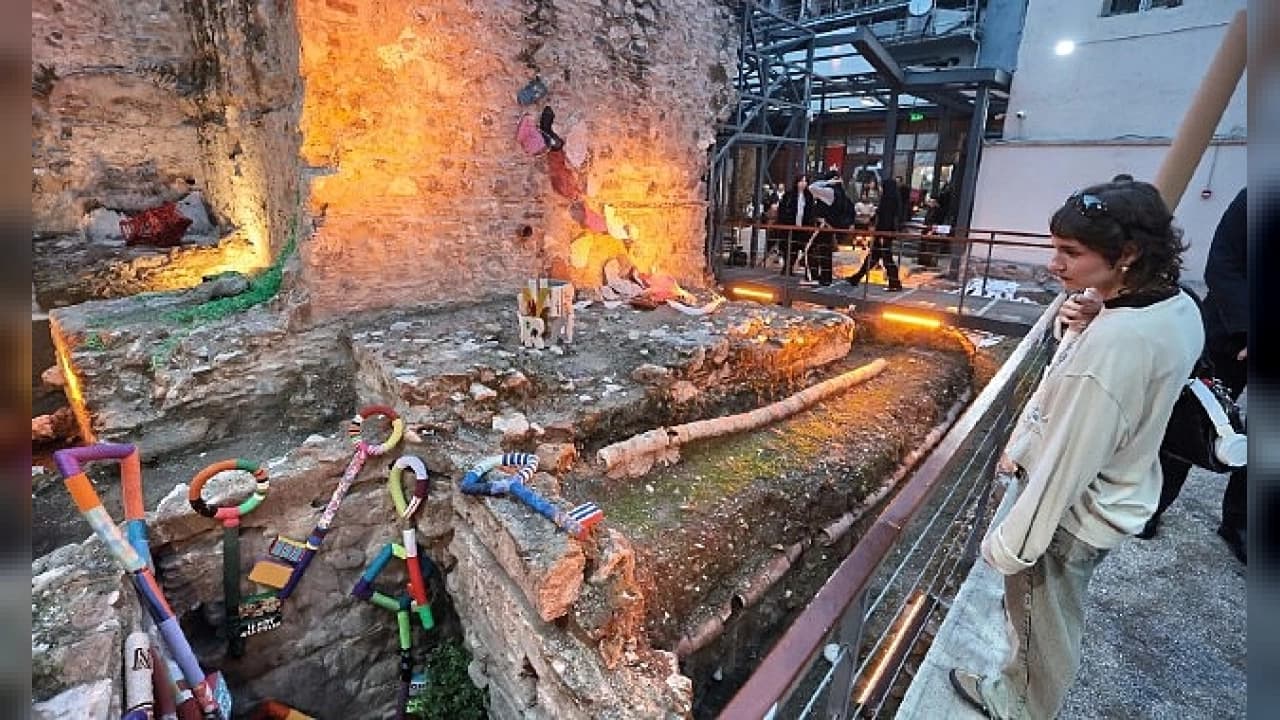 Tarihi Hamamda Cumhuriyet’e Özel Lif Sanatı Sergisi
