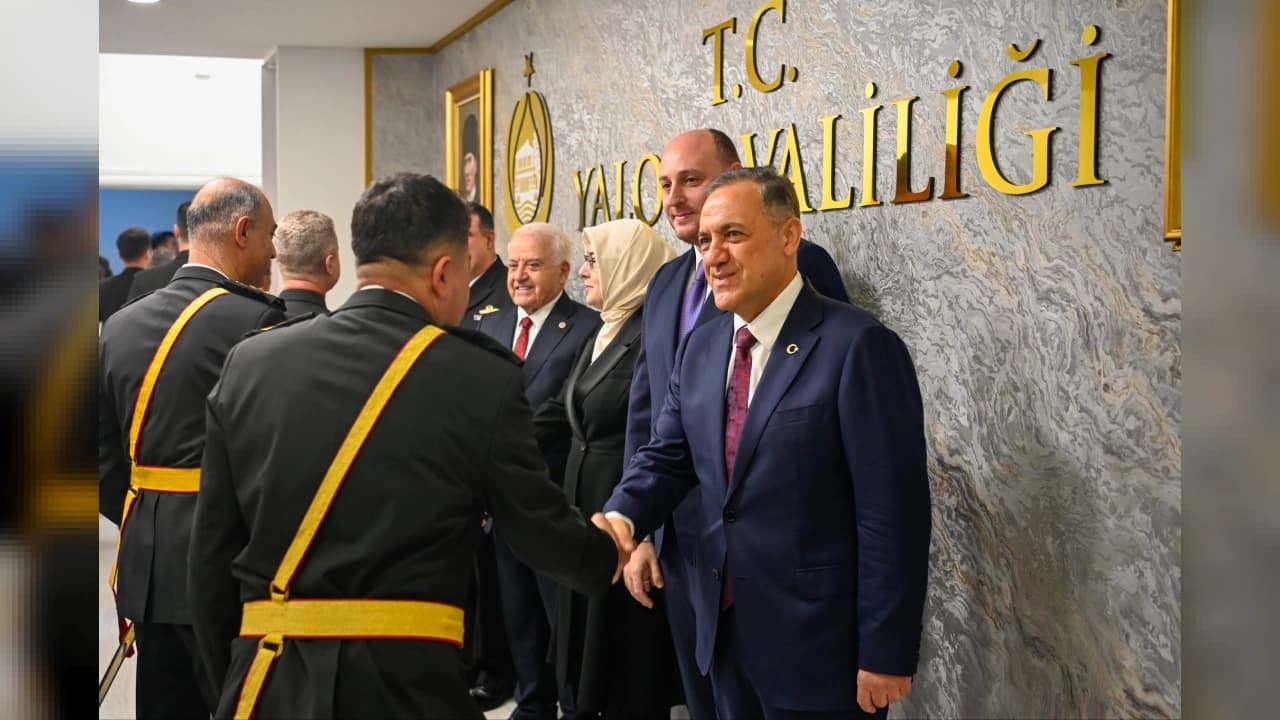 Yalova Valiliği'nde Cumhuriyet'in 103'üncü yıl dönümü tebrikat töreni