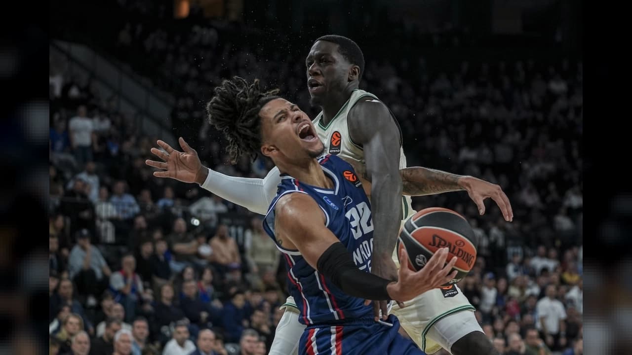 Anadolu Efes, lider Panathinaikos'u 83-68 mağlup etti