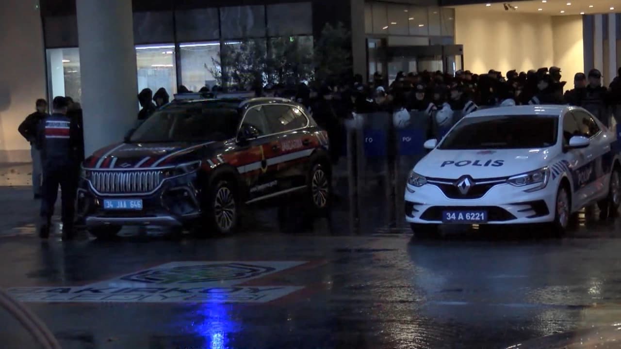 Bakırköy Belediyesi soruşturmasında gözaltındaki 61 şüpheli adliyede
