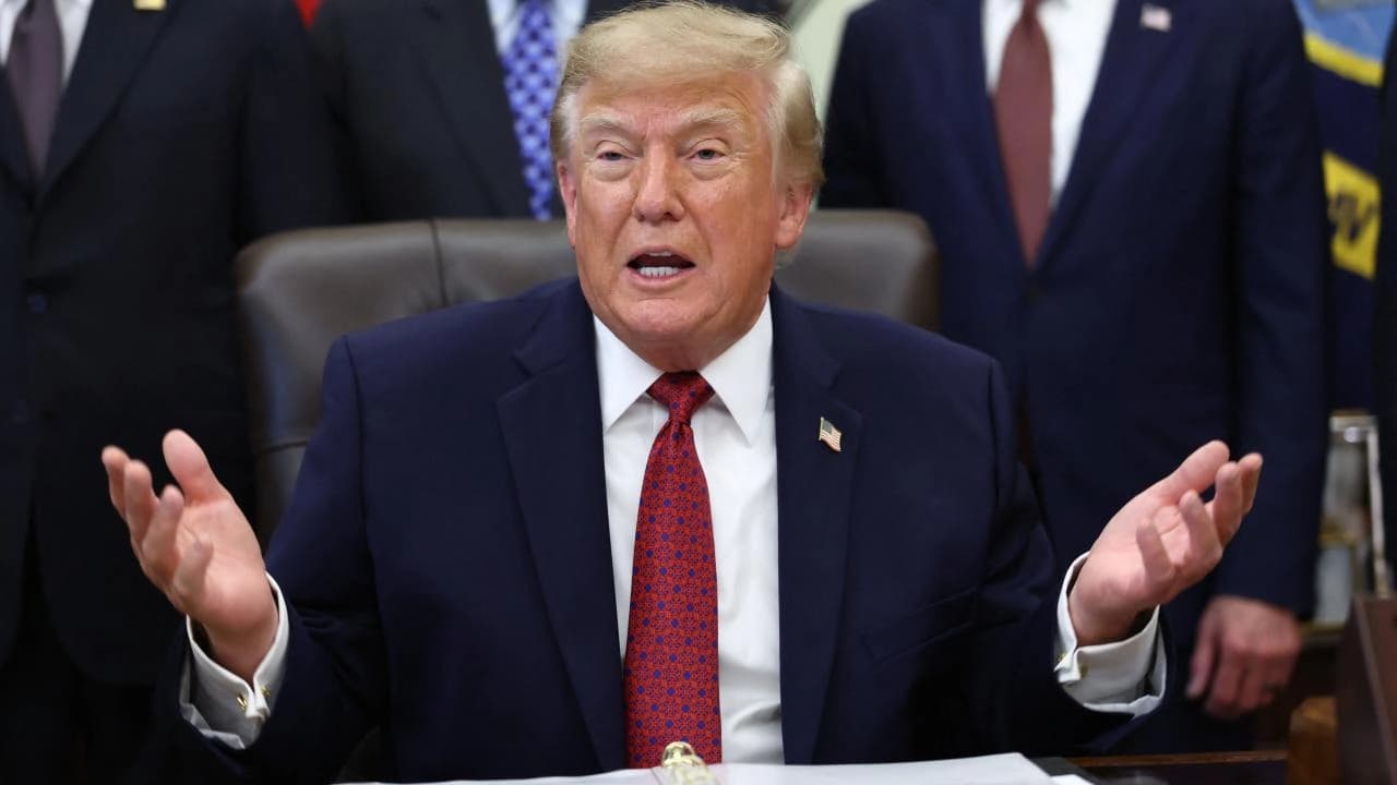 Demokrat vekillerden Trump'ın Grok yazışmalarının saklanması çağrısı