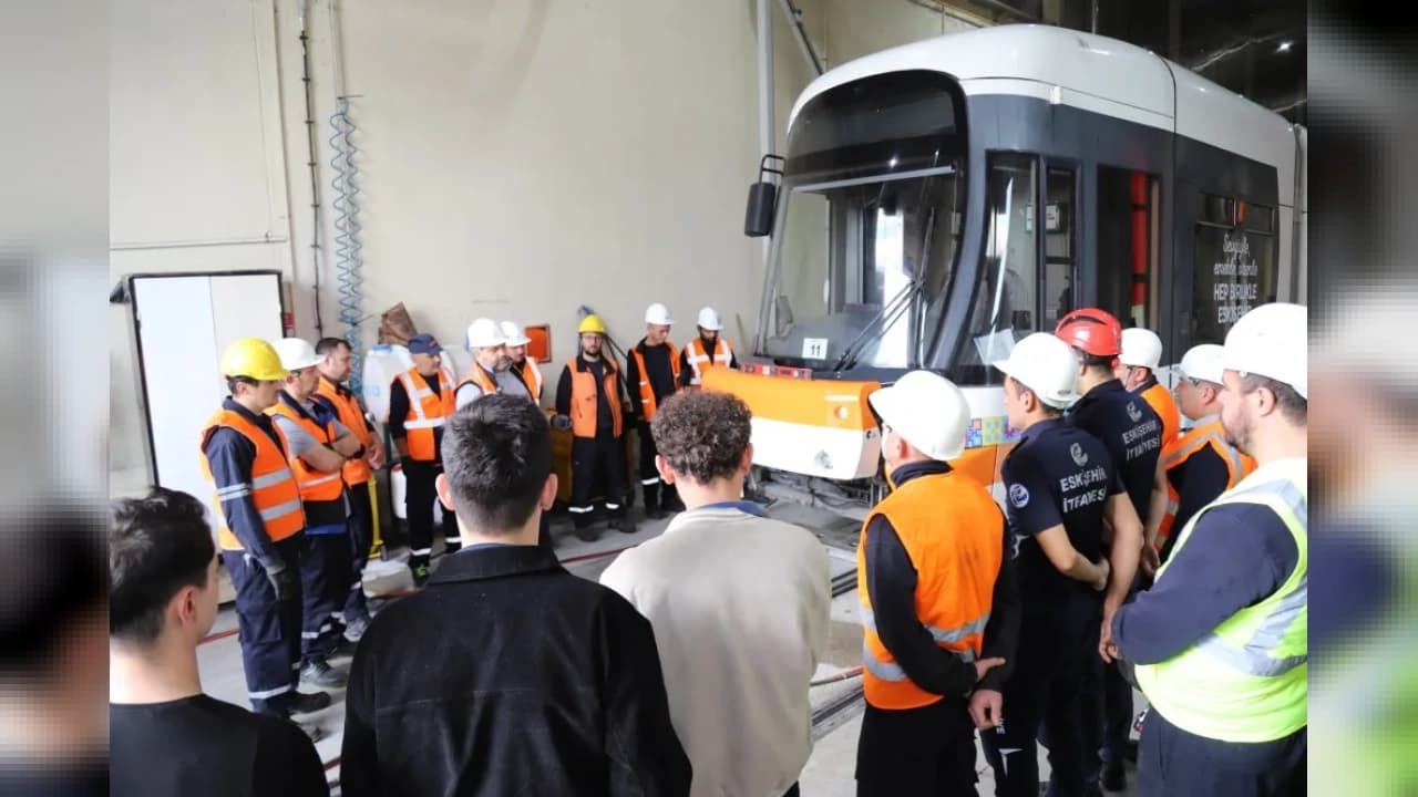 Eskişehir'de ESTRAM'dan tramvay kazaları ve acil durum eğitimi