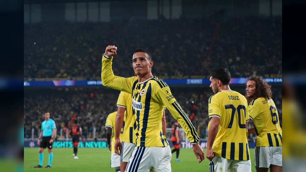 Fenerbahçe'de Mason Greenwood'dan Dirk Kuyt'a 10 numara talebi