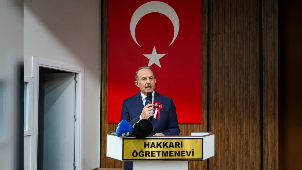 Hakkari'de 29 Ekim Cumhuriyet Bayramı dolayısıyla resepsiyon verildi