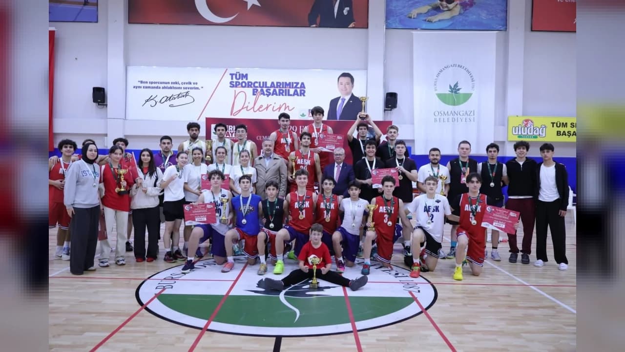 Osmangazi Belediyesi'nden Cumhuriyet Bayramı'na özel basketbol turnuvası