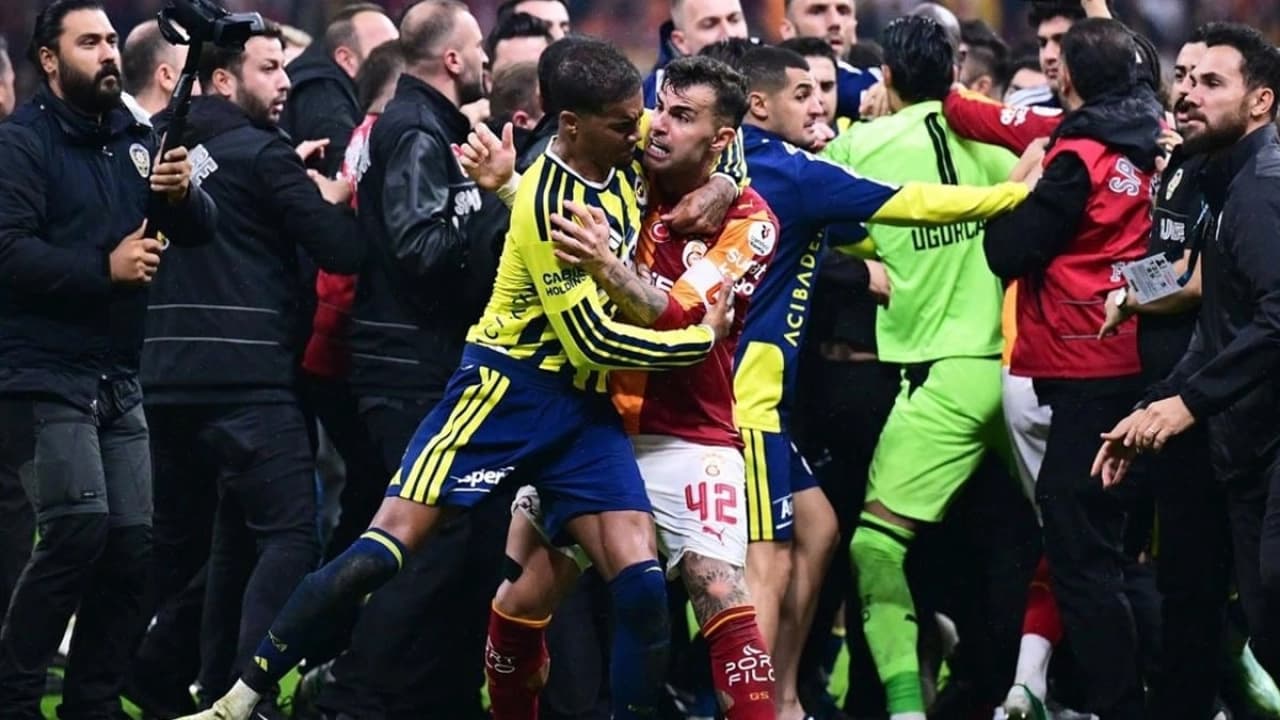 PFDK'dan derbi cezaları: Abdülkerim ve Brown'a men cezası
