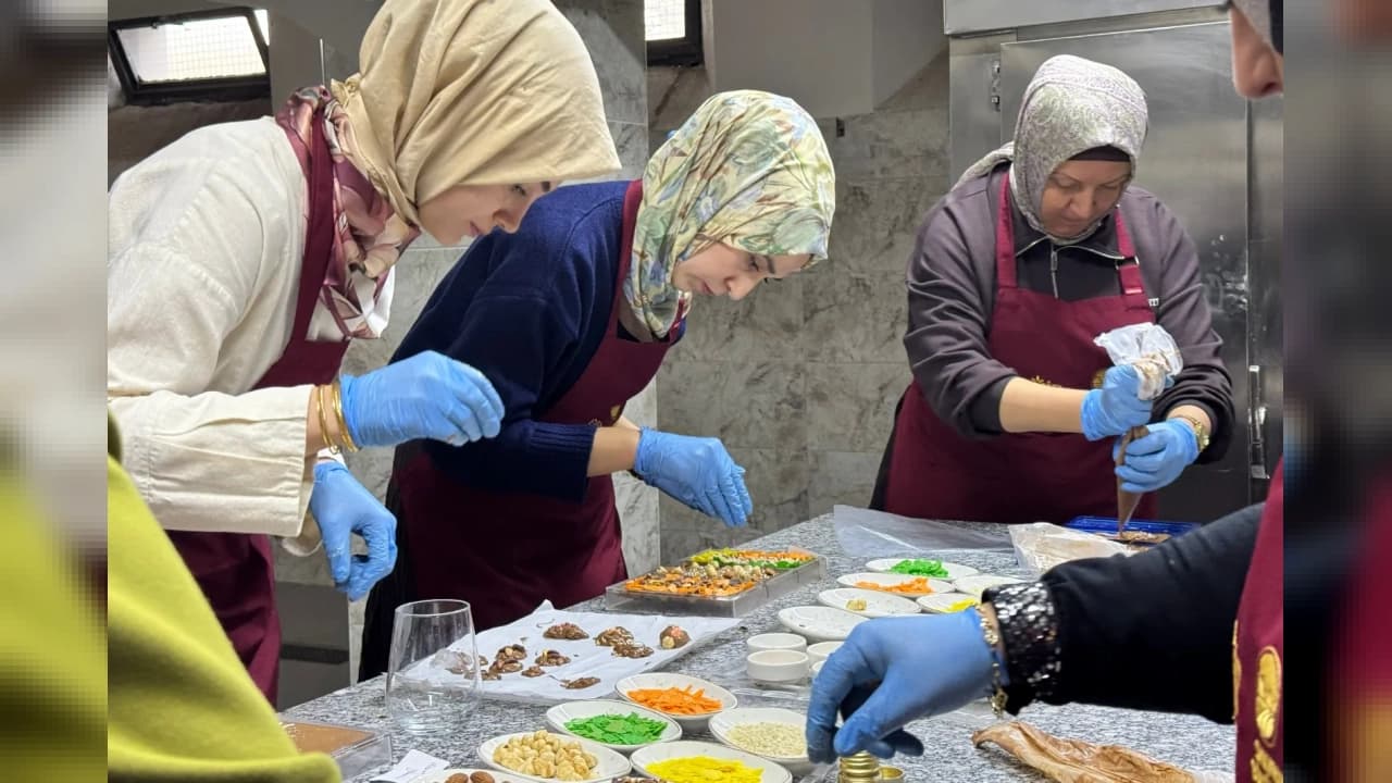 Sakarya'da çikolata ve çiçek atölyeleri her cuma düzenlenecek