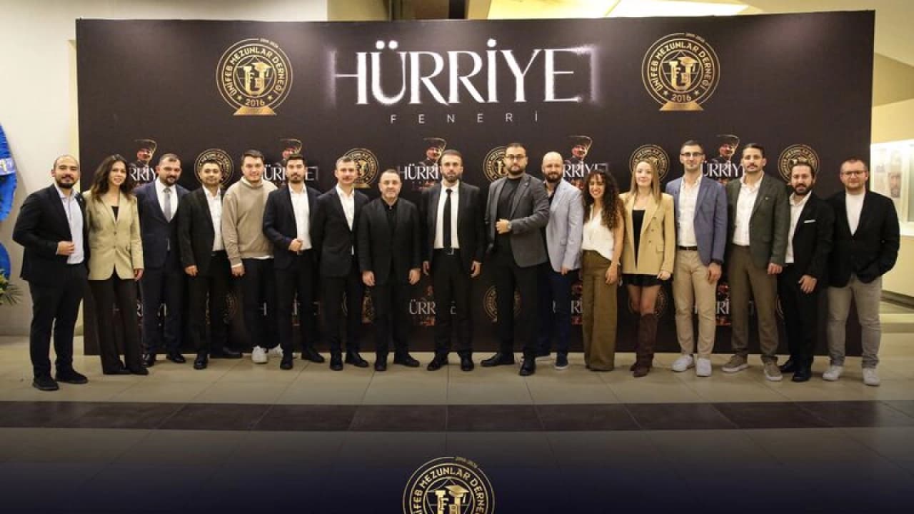 ÜNİFEB Mezunlar Derneği Cumhuriyetin 103üncü yılını kutladı