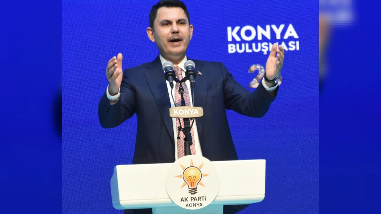 Çevre, Şehircilik ve İklim Değişikliği Bakanı Murat Kurum'un Konya Buluşması programındaki konuşmasından bir kare.