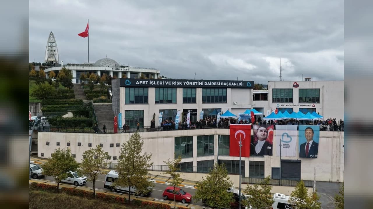 Balıkesir Büyükşehir Belediyesi Afet Koordinasyon Merkezi açıldı