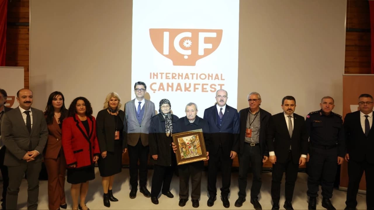 Anadolu Hamidiye Tabyası'nda gerçekleştirilen 2. Çanakkale Uluslararası Seramik Festivali'nin açılış töreninden bir görünüm.
