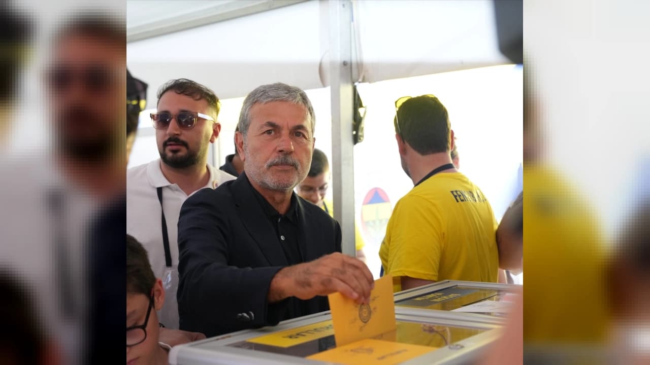 Fenerbahçe'de Teknik Direktör Arayışı: Öncelik Yabancı Adaylarda