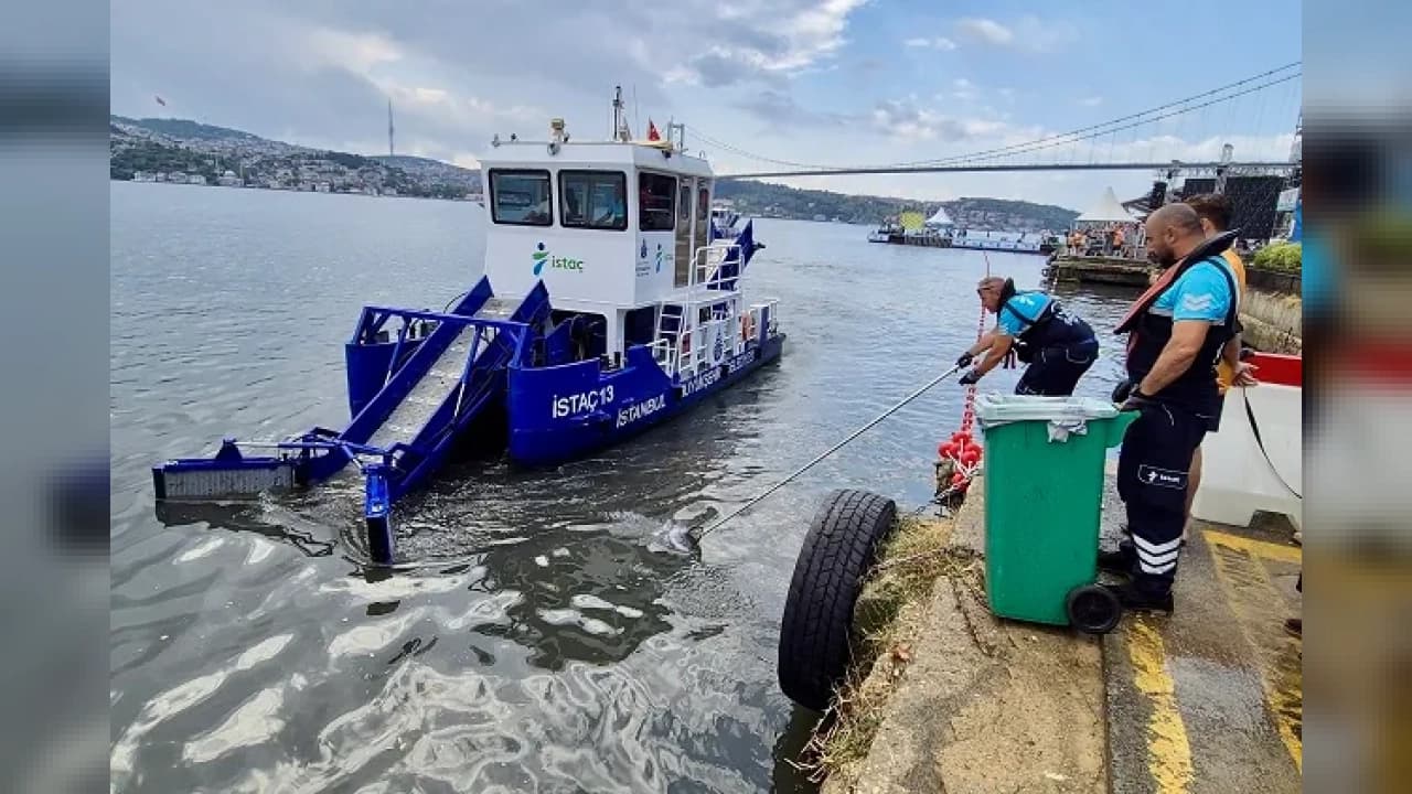İstanbul'da yaz sezonunda binlerce ton atık ve yosun temizlendi