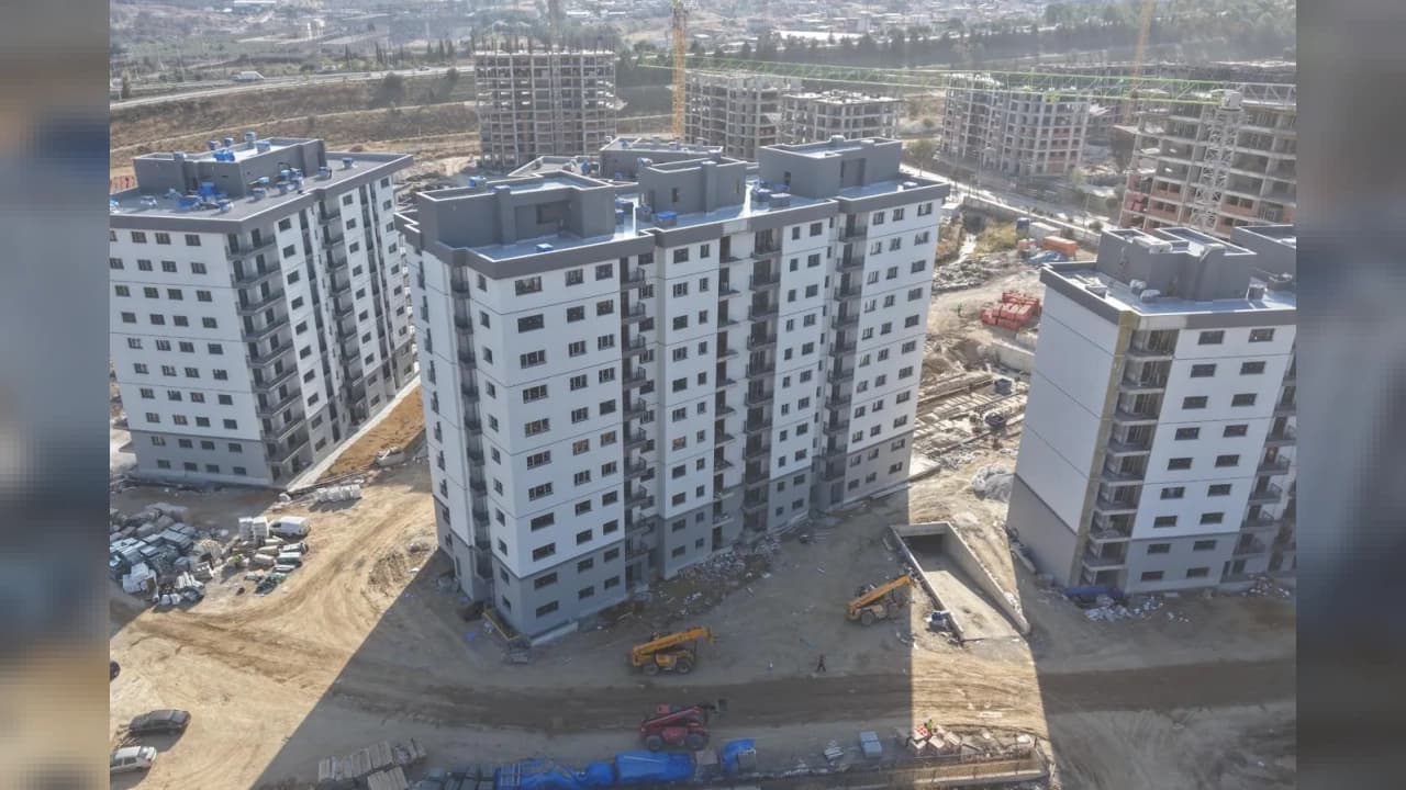 İzmir Uzundere Kentsel Dönüşümünde 3. ve 4. Etap Çalışmaları Sürüyor