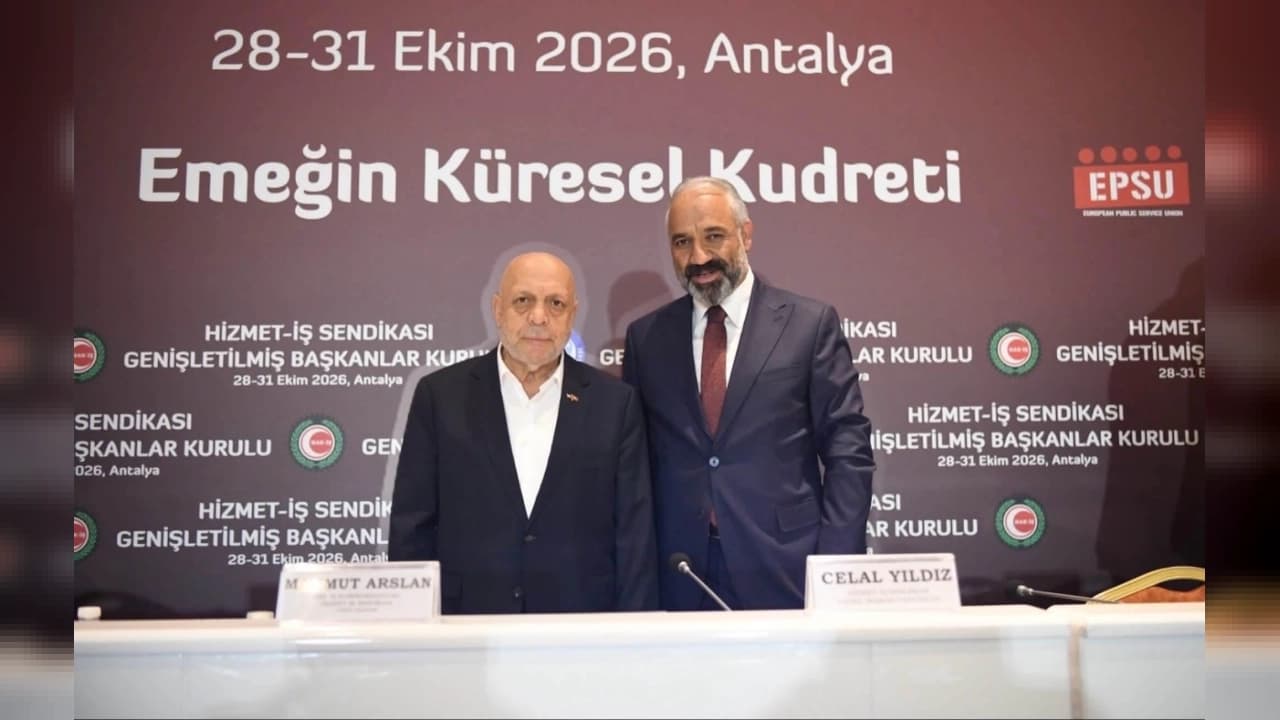 HİZMET-İŞ Sendikası Kars Şube Başkanı Barış Üstebay'ın katıldığı Antalya'daki Genişletilmiş Başkanlar Kurulu Toplantısı'ndan bir görünüm.