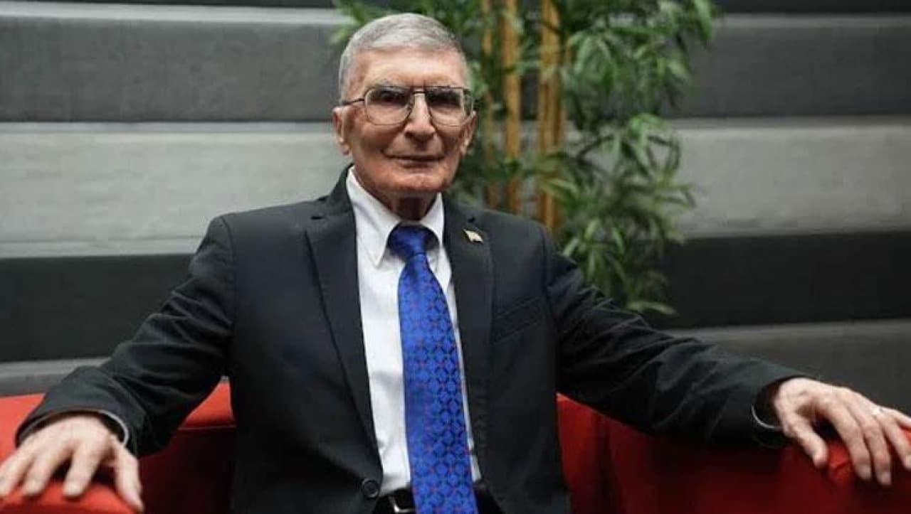 Nobel Ödüllü Bilim İnsanı Aziz Sancar’a Azerbaycan’dan "Şöhret Nişanı" Onuru