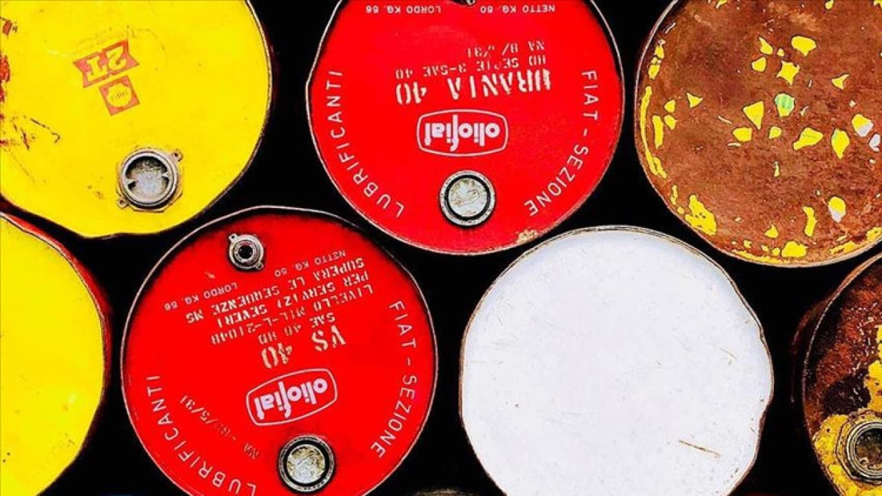 Hürmüz Boğazı'ndaki Gerilim ve ABD Seçimleri Gölgesinde Petrol Fiyatları 100 Doların Üzerinde Seyrediyor