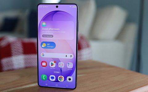 Samsung One UI 9.5 Sızdı! Cam Tasarımı, Yapay Zekalı Telefon Uygulaması ve Yeni Menüler Geliyor