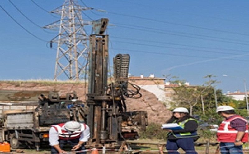 İzmir'de dev deprem seferberliği: 40 fay zonu ve 118 bin bina mercek altında, en büyük deprem riski 7,2!