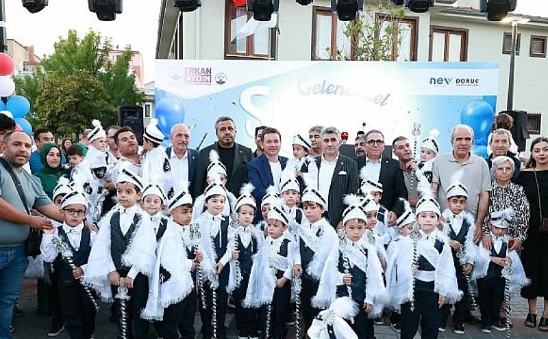 Osmangazi'de 200 çocuk erkekliğe ilk adımını attı: Bağlarbaşı Meydanı'nda dev sünnet şöleni!