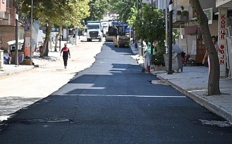 Soma Turgutalp’te tarihi an: Mahalle tarihinde ilk kez sıcak asfaltla buluşuyor!