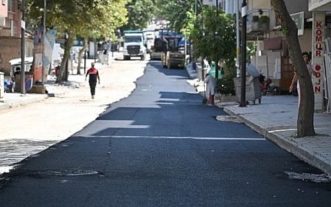 Soma Turgutalp’te tarihi an: Mahalle tarihinde ilk kez sıcak asfaltla buluşuyor!