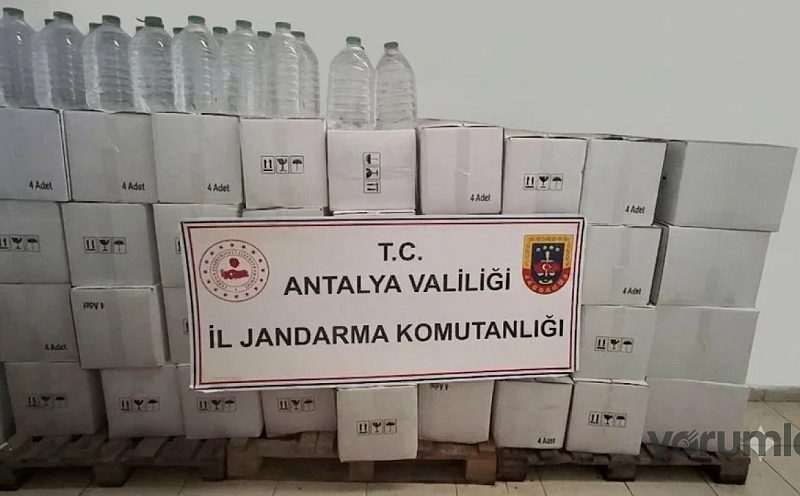 Antalya’da sahte içki şebekesine operasyon: çok sayıda ürün ele geçirildi