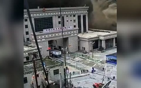 Nepal’de sel felaketinde can kaybı 538’e yükseldi, arama 977 kayıp için sürüyor