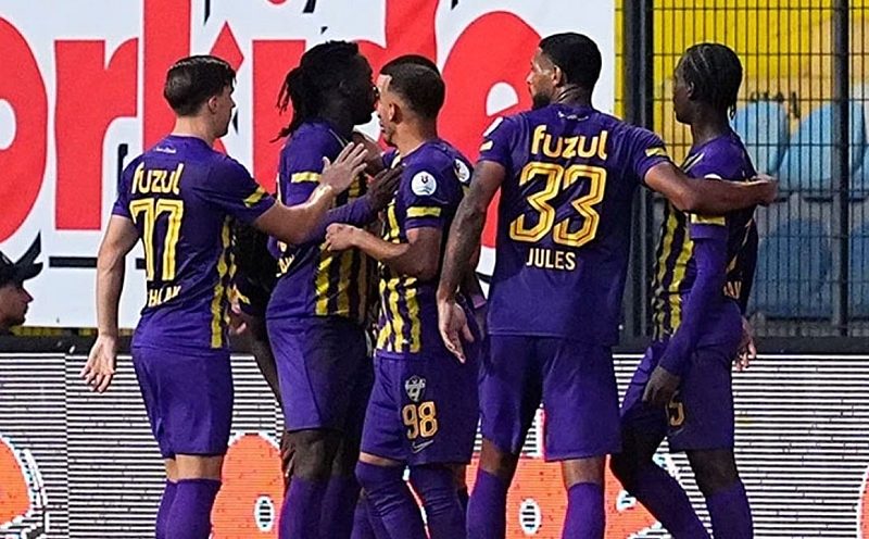 Eyüpspor 90+4 golle Alanyaspor’u 2-1 yendi