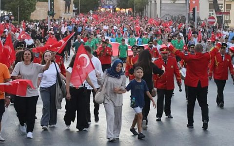Balıkesir 30 Ağustos Bayrak Yürüyüşünde Muharrem İnce “Yoruldum” dedi