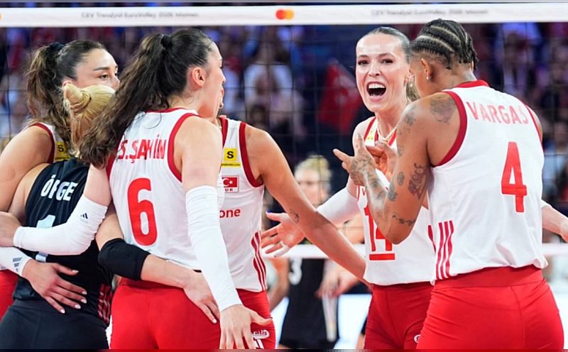 Voleybol Milli Kadın Takımı Almanya’yı 3-1 yenip yarı finale yükseldi