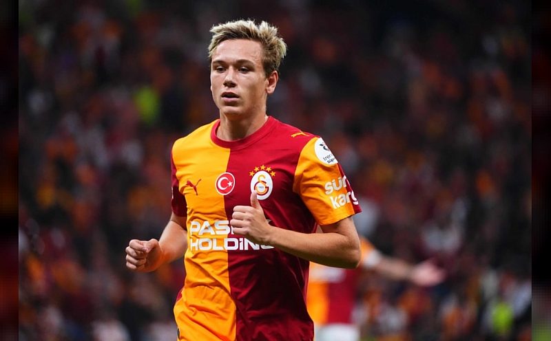Galatasaray'ın Yeni Yıldızı Aleksey Batrakov'a Milli Davet: Kadroda Yer Aldı