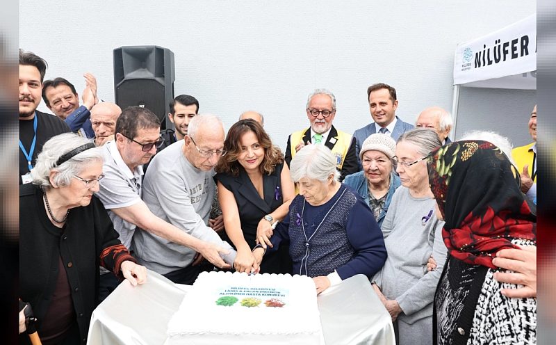 Nilüfer Belediyesi’nden Alzheimer Hastalarına ve Yakınlarına Moral Dolu Buluşma